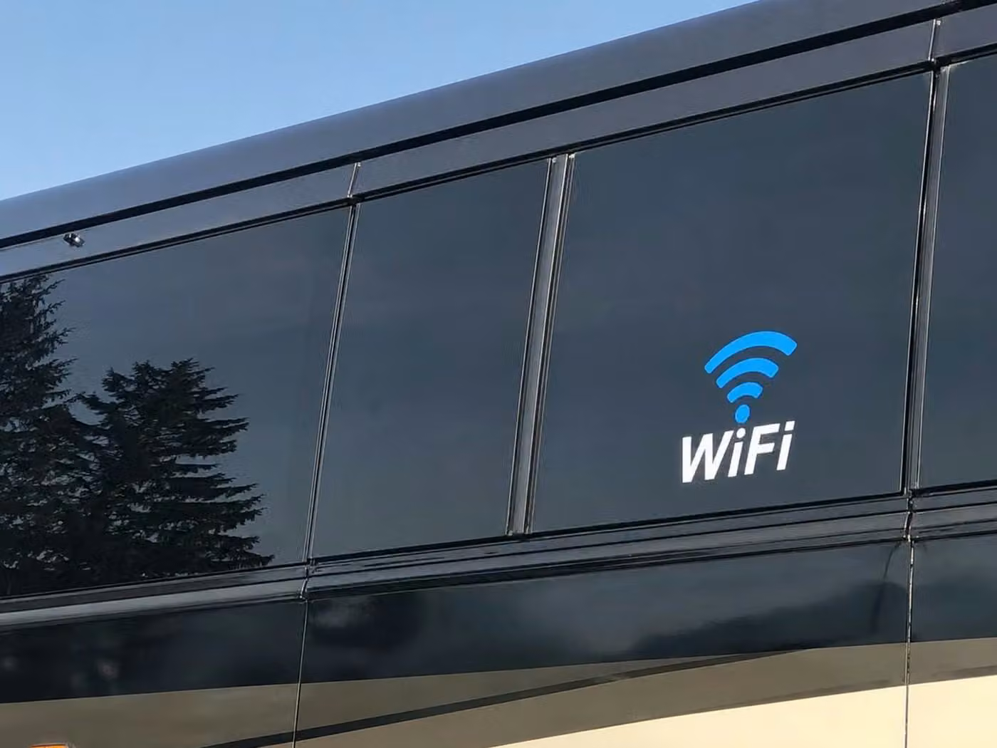 post falls 15 passenger minibus wifi