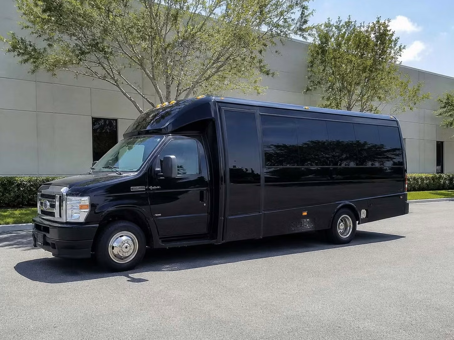 post falls 18 passenger minibus rental