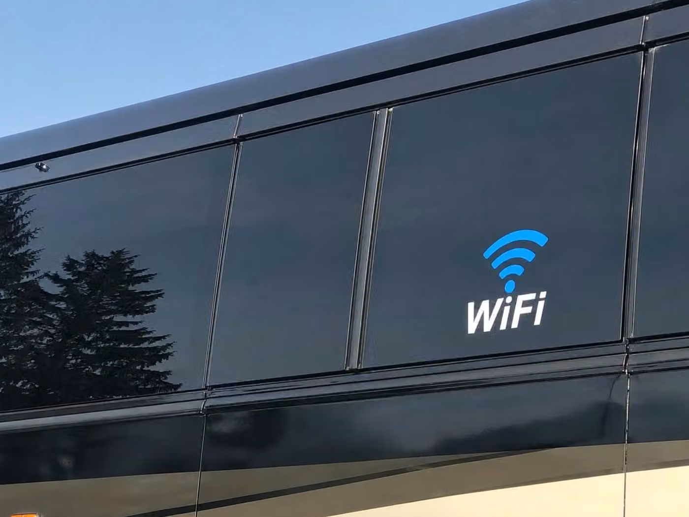 post falls 20 passenger minibus wifi