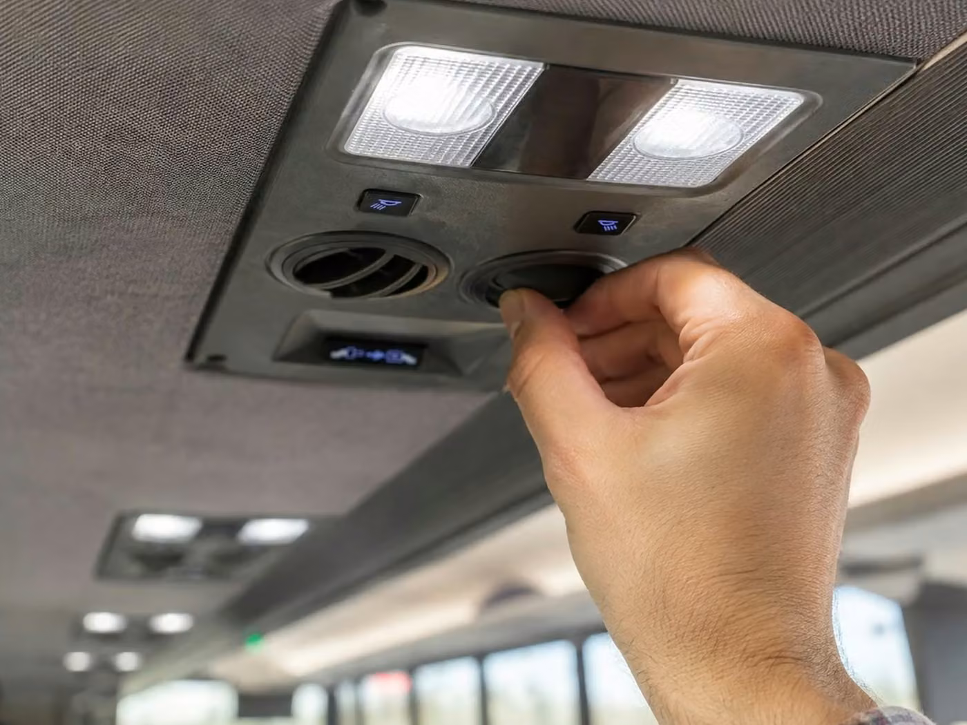 post falls 25 passenger minibus air conditioning