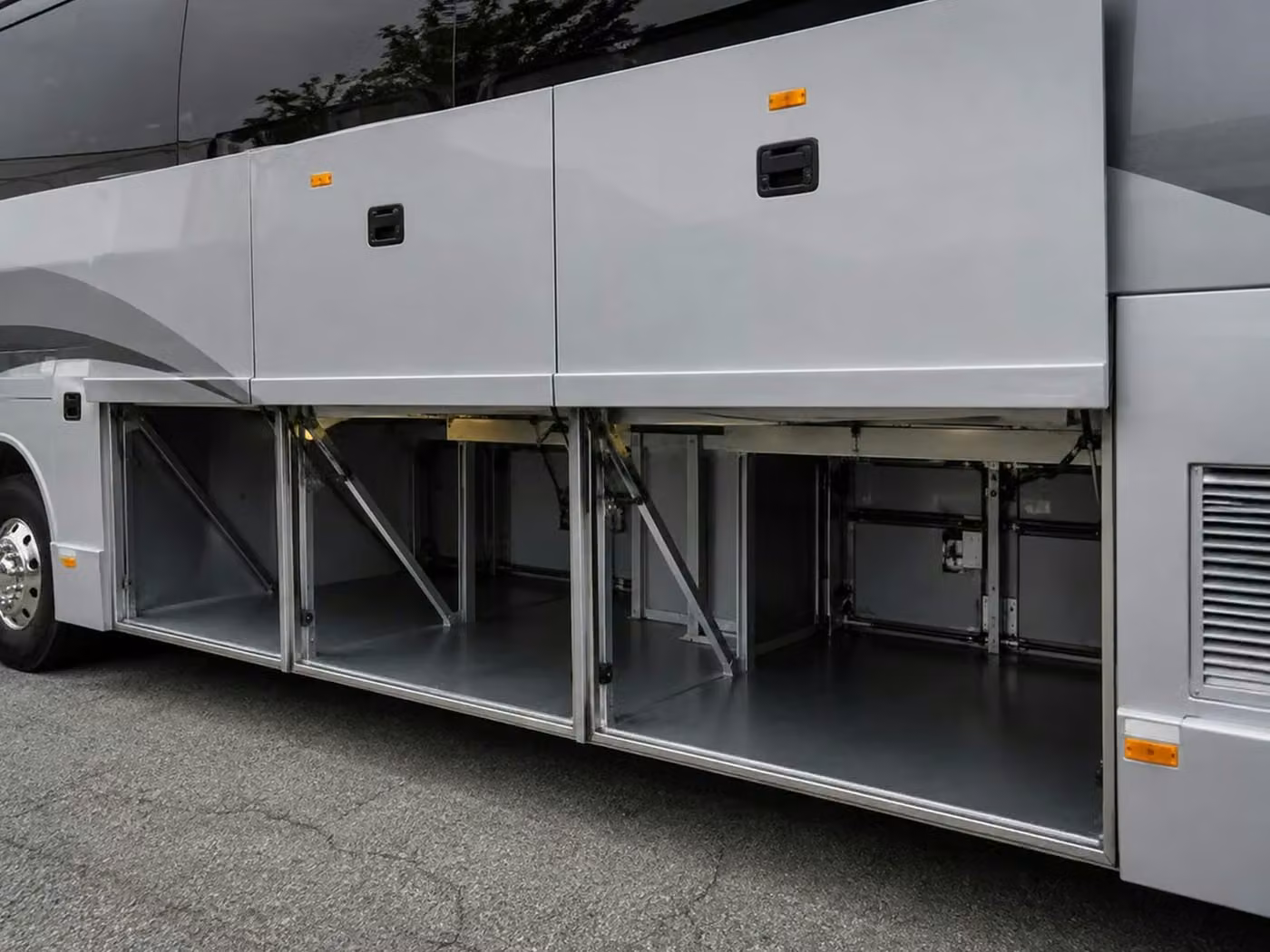 post falls 56 passenger charter bus luggage bays