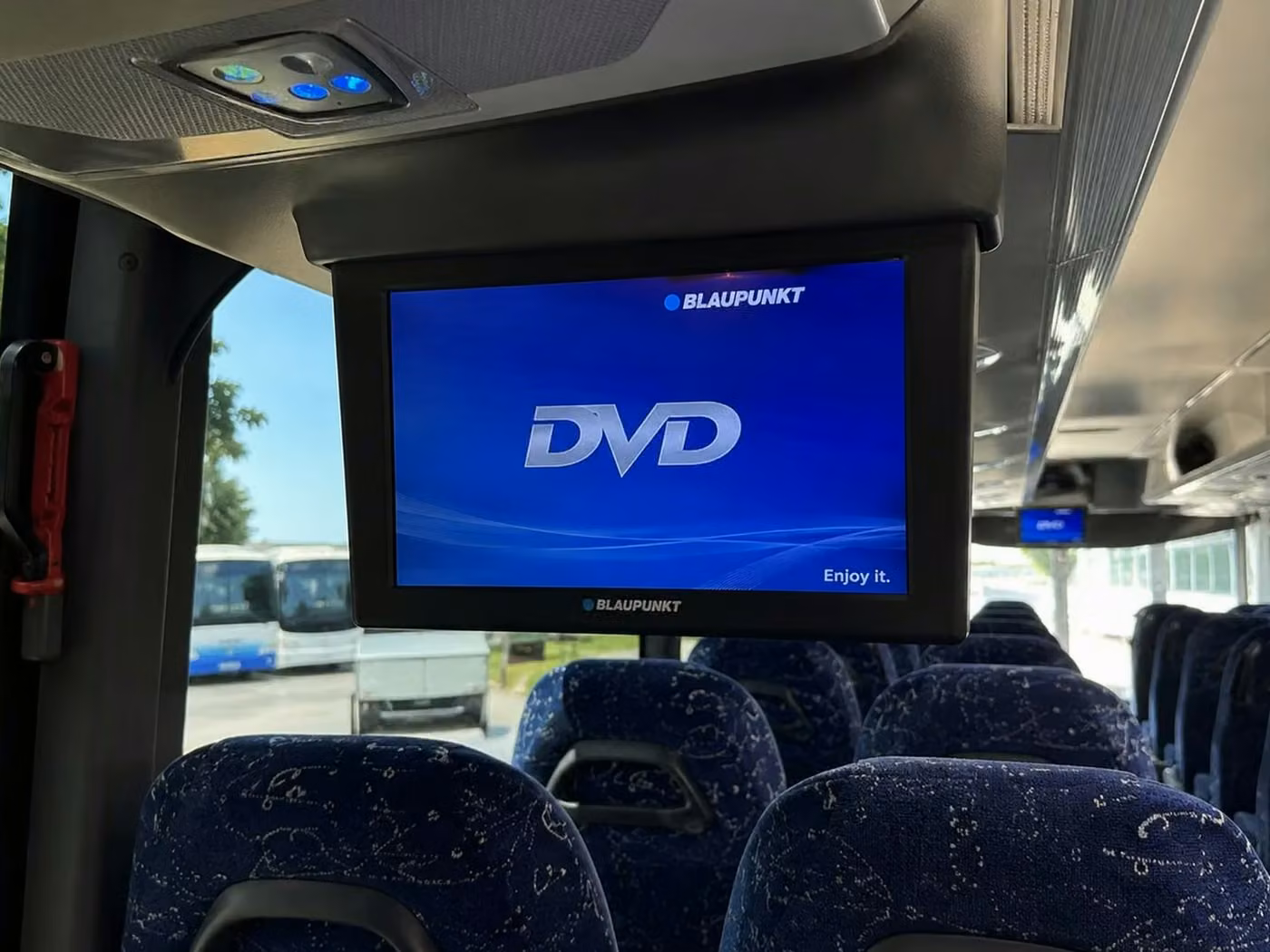 post falls 56 passenger charter bus tvs